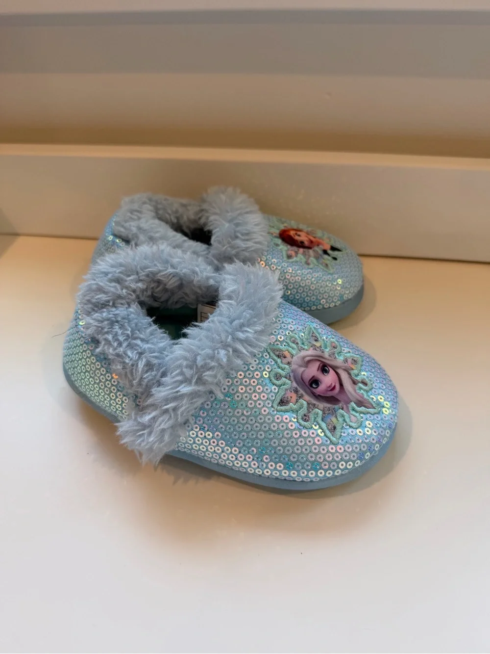 Disney Frozen Elsa and Anna Sequin Slippers size 9/10